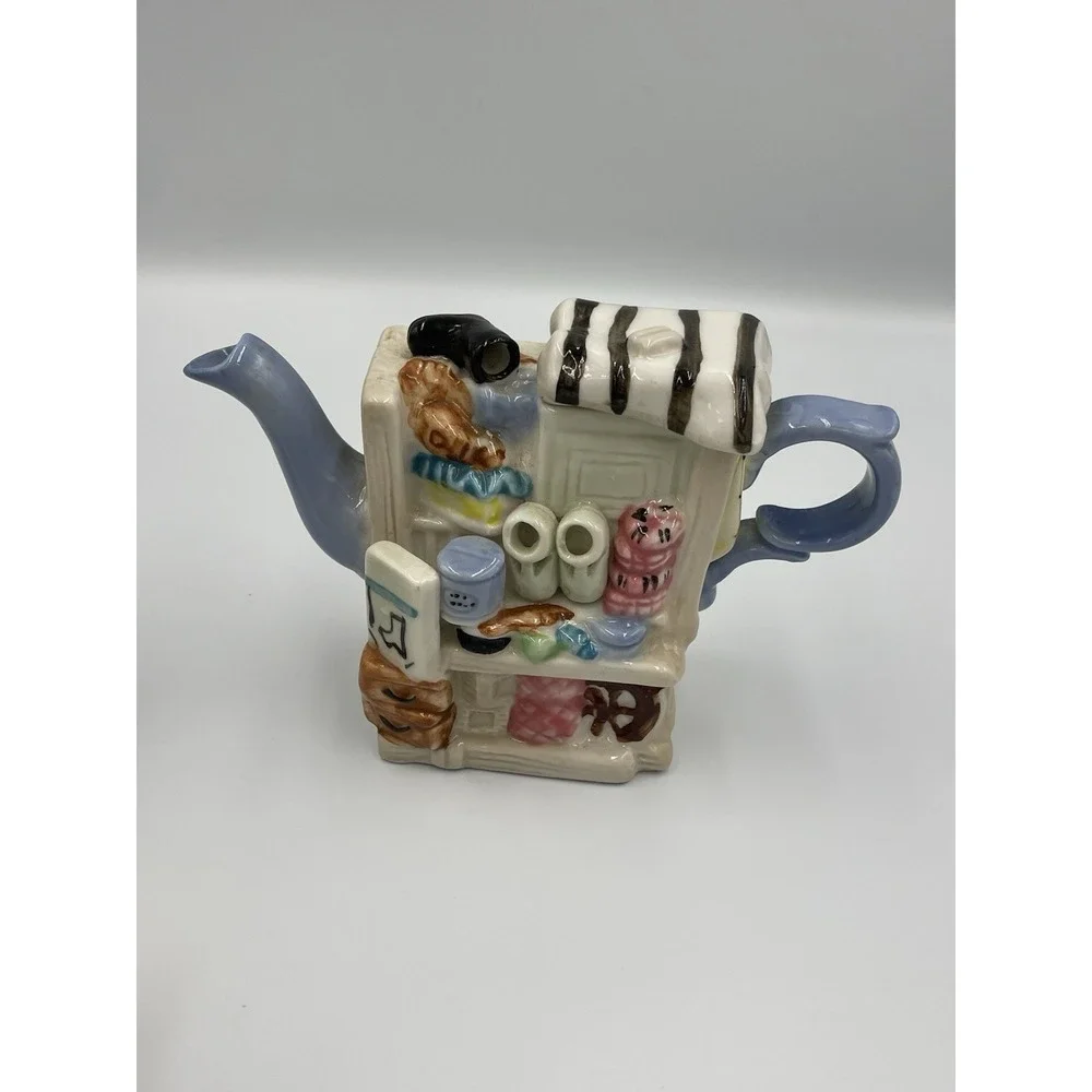 Vintage Miniature Teapot Set‎ Table Decor Knick Knack Trinkets Box